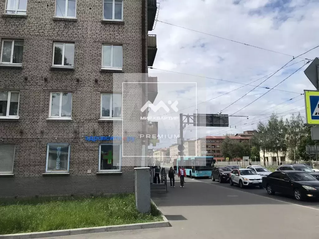 Коммерция на перекрестке - Фото 0