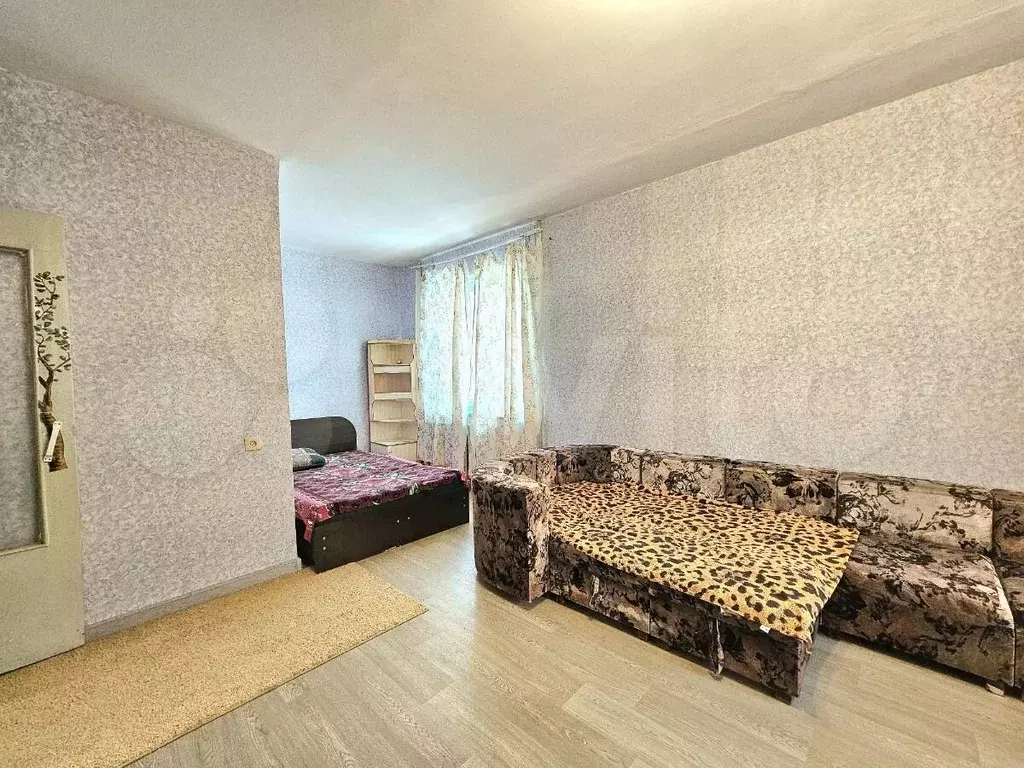 1-к. квартира, 39 м, 1/9 эт. - Фото 0