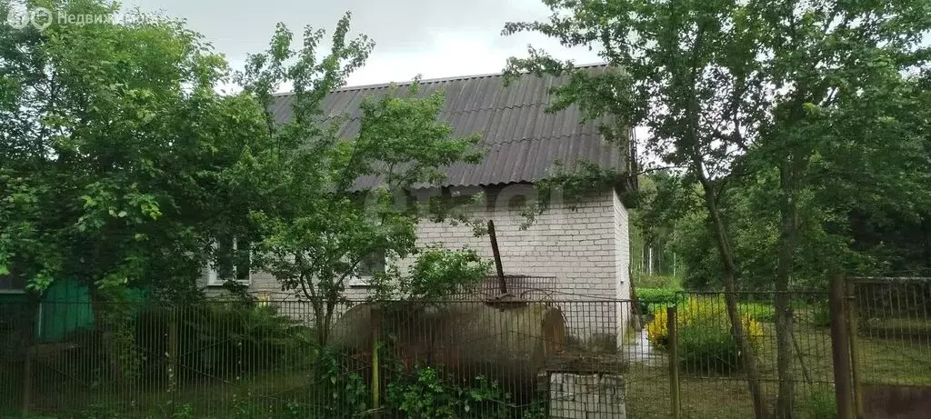 Дом в Брасовский район, Локотское городское поселение, посёлок Красное ... - Фото 1
