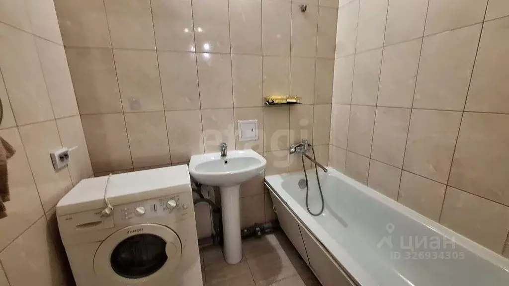 2-к кв. Крым, Симферополь ул. Янтарная (49.4 м) - Фото 1