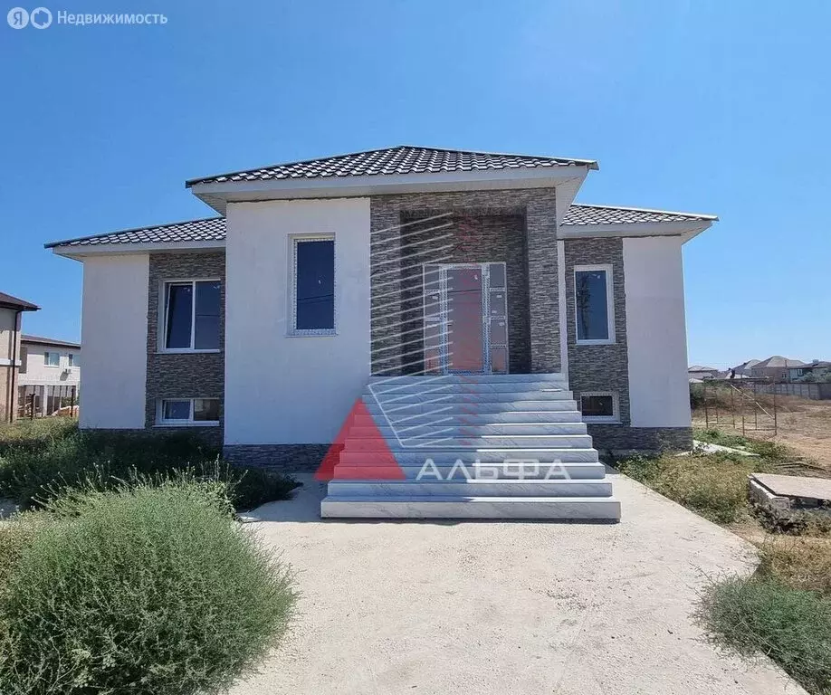 Дом в Заозёрное, Космическая улица (291.2 м) - Фото 1
