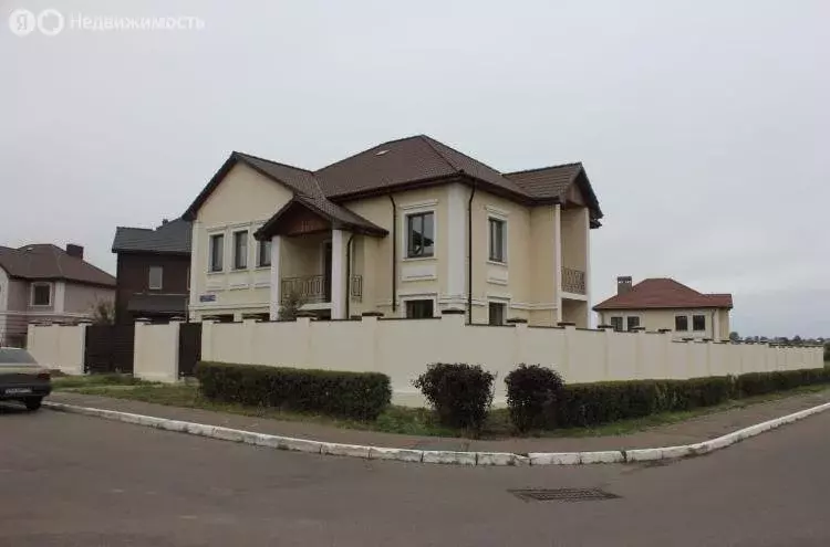 Дом в Казань, улица Гульшат Зайнашевой, 16 (280 м) - Фото 1