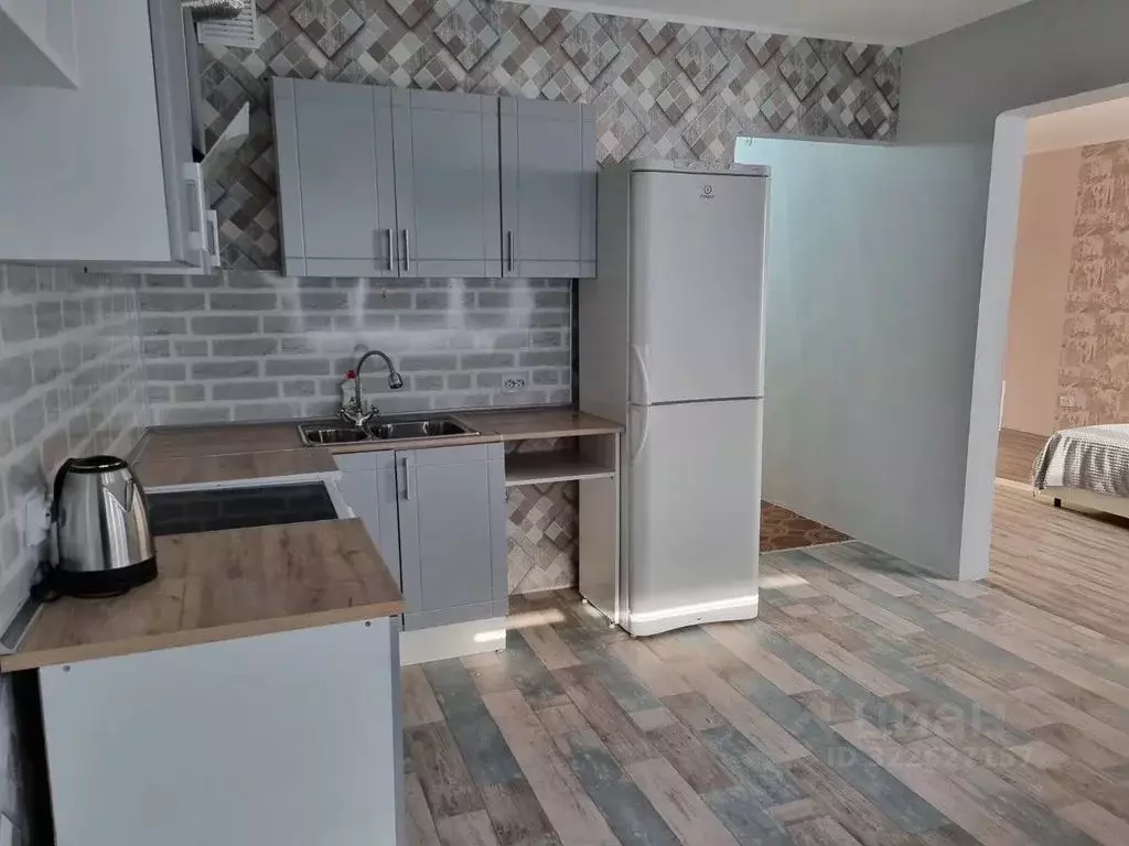 1-к кв. Тюменская область, Тюмень ул. Константина Посьета, 7 (45.0 м) - Фото 2