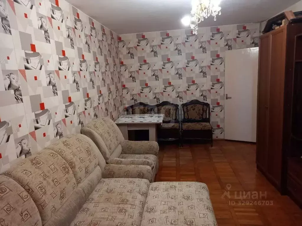 2-к кв. Белгородская область, Шебекино Железнодорожная ул., 3 (42.0 м) - Фото 1