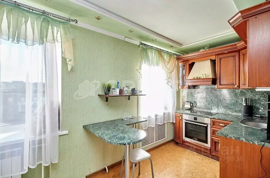 1-к кв. Тюменская область, Тюмень ул. Осипенко, 39 (40.0 м) - Фото 0