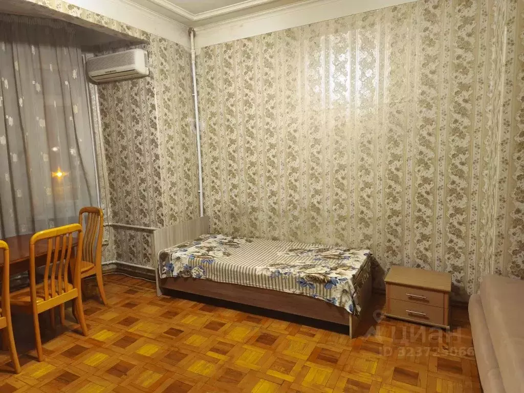 2-к кв. Астраханская область, Астрахань пл. Ленина, 8 (68.0 м) - Фото 2