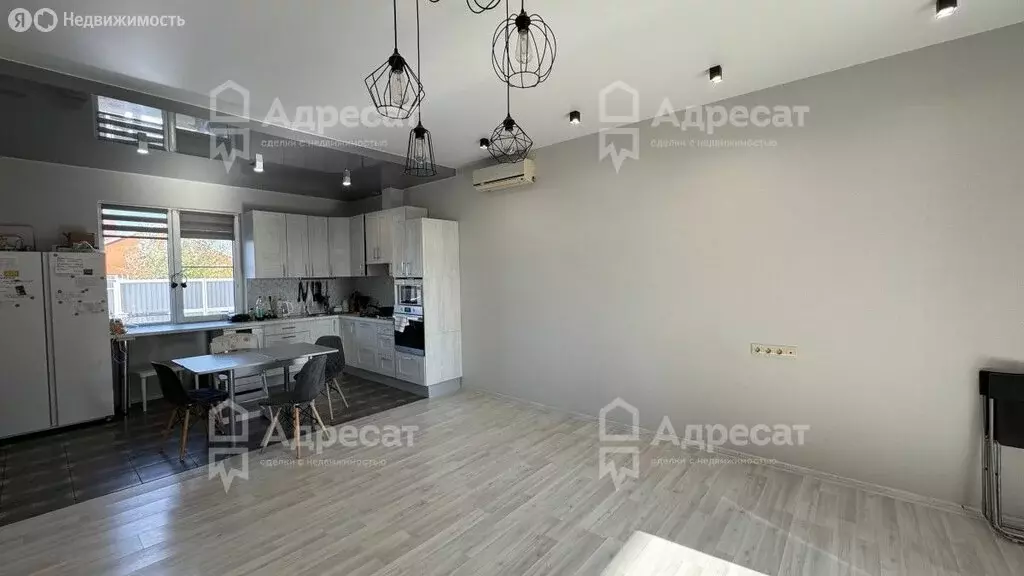 Дом в Светлоярский район, посёлок Кирова, Весенняя улица (90 м) - Фото 2