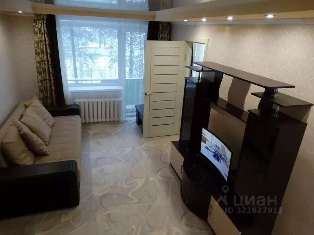 2-к кв. Карелия, Медвежьегорск ул. Дзержинского, 24 (48.0 м) - Фото 0