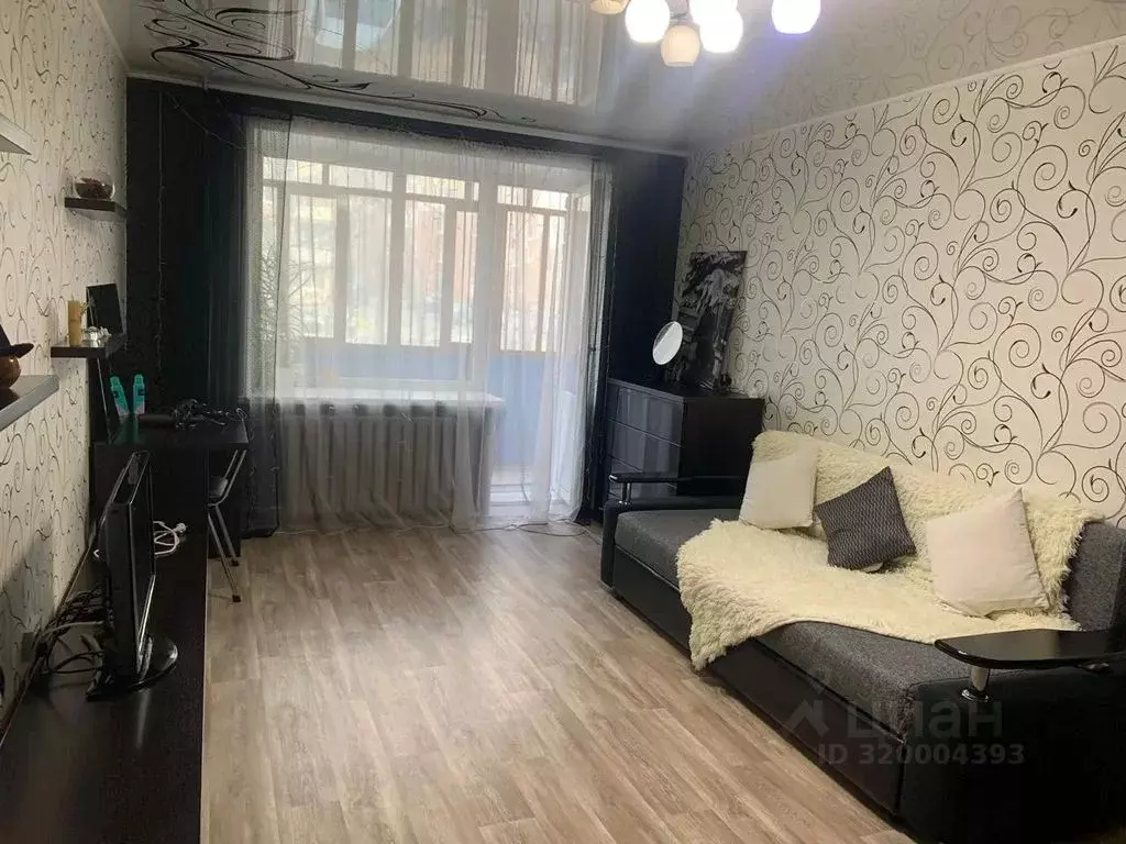 2-к кв. Чувашия, Чебоксары Цивильская ул., 3 (43.0 м) - Фото 1
