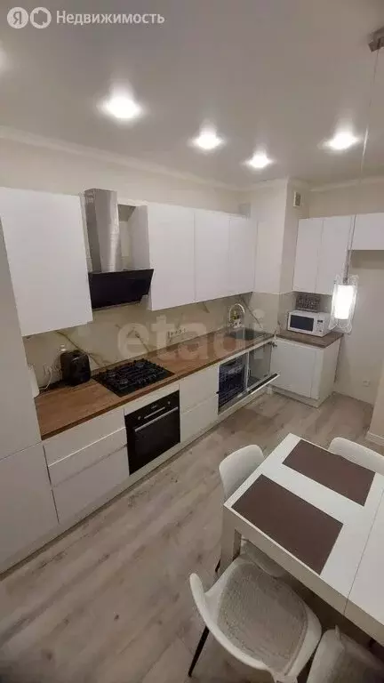 3-комнатная квартира: Белгород, улица Лермонтова, 47А (80.3 м) - Фото 1