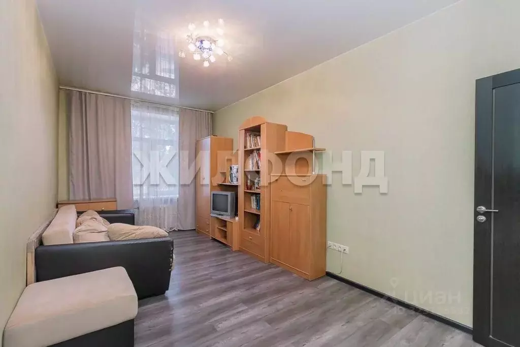 3-к кв. Новосибирская область, Новосибирск просп. Дзержинского, 79 ... - Фото 1