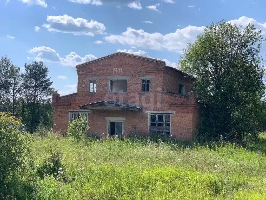 Помещение свободного назначения в Вологодская область, Междуреченский ... - Фото 1