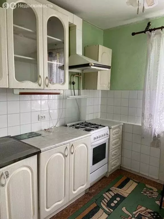 3-комнатная квартира: Новый Уренгой, район Северная Жилая Часть, ... - Фото 2