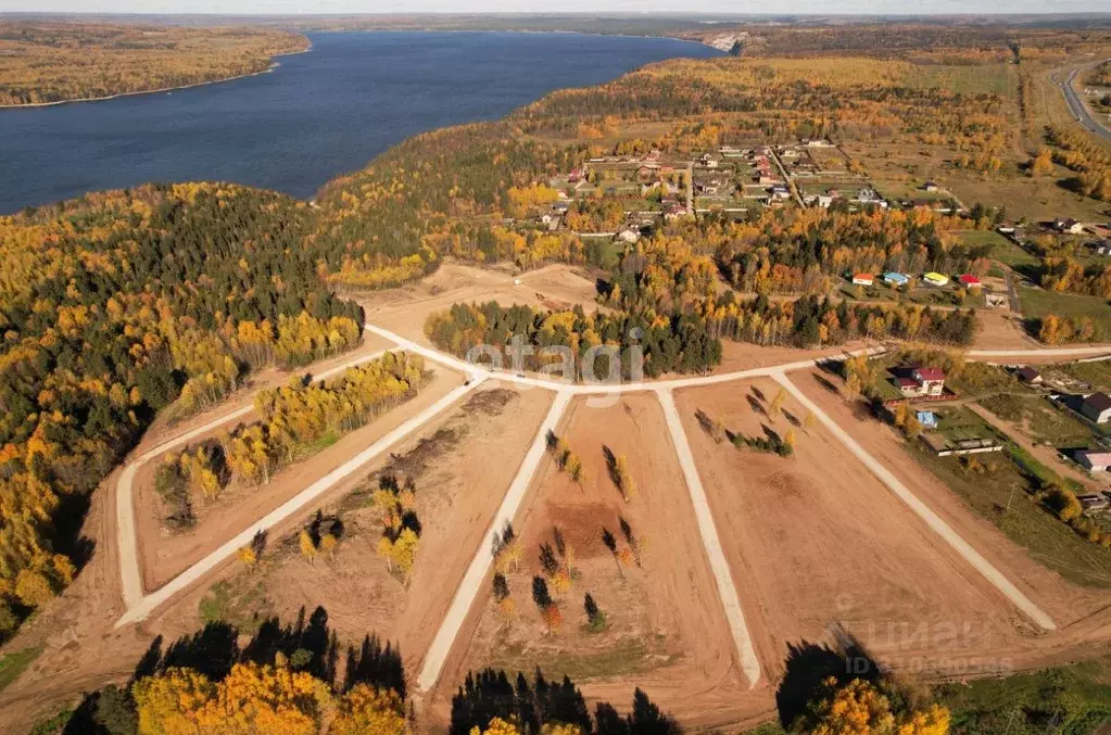 Участок в Пермский край, Добрянский городской округ, д. Залесная ул. ... - Фото 0