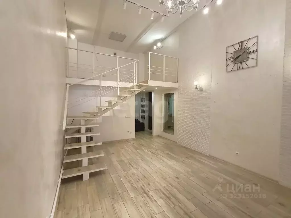 Студия Архангельская область, Архангельск Воскресенская ул., 15 (32.0 ... - Фото 1