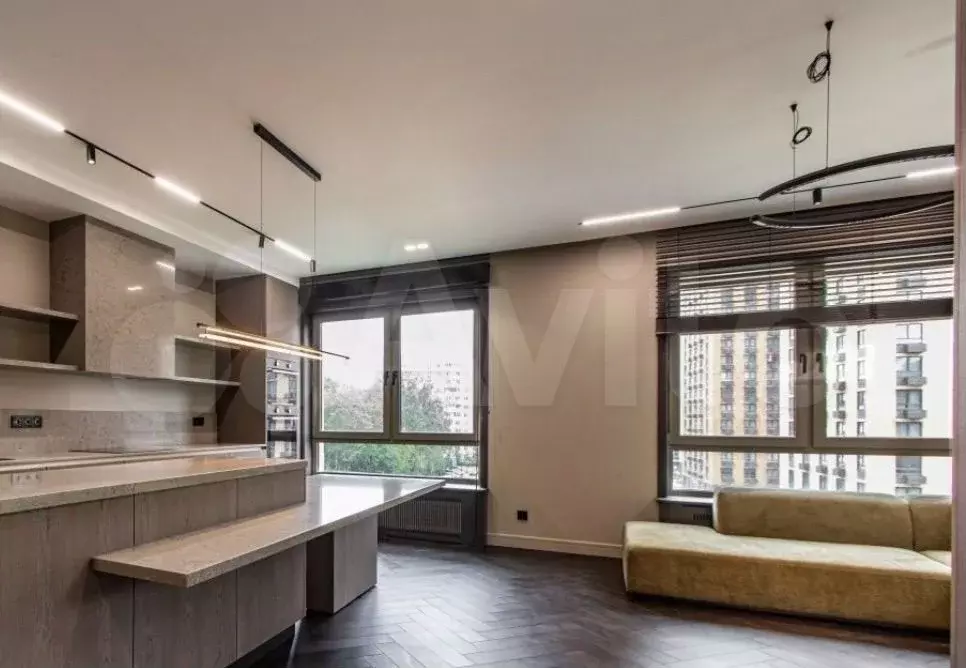 2-к. квартира, 70 м, 4/28 эт. - Фото 1
