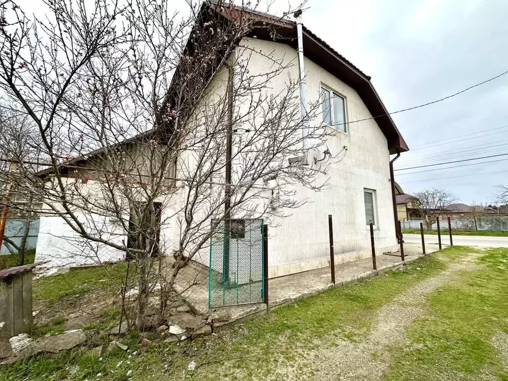 Студия Краснодарский край, Горячий Ключ ул. Ярославского, 97 (20.4 м) - Фото 0