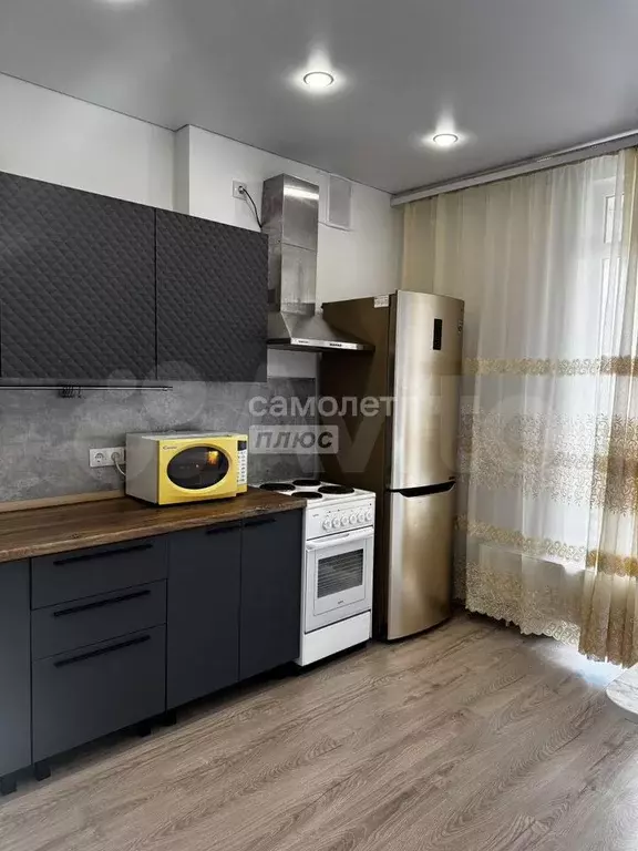 1-к. квартира, 41 м, 4/10 эт. - Фото 1