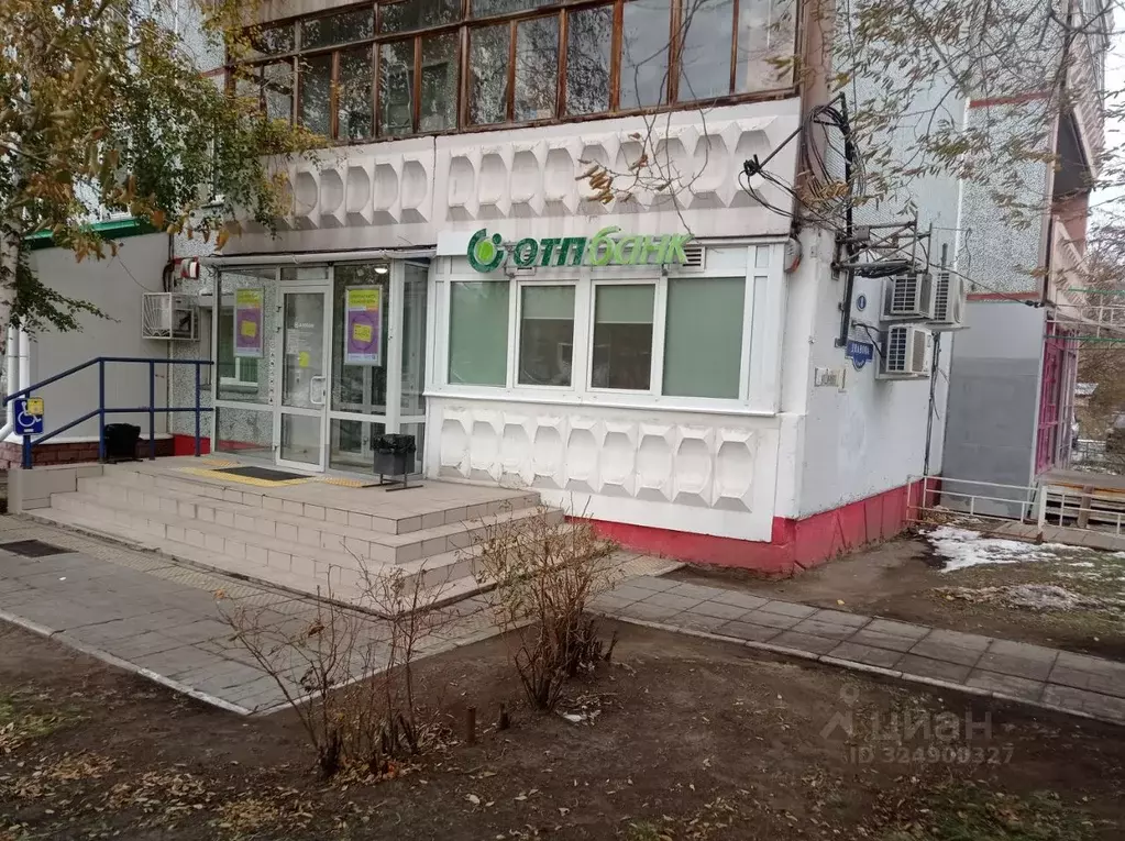 Помещение свободного назначения в Омская область, Омск ул. Дианова, 8 ... - Фото 1