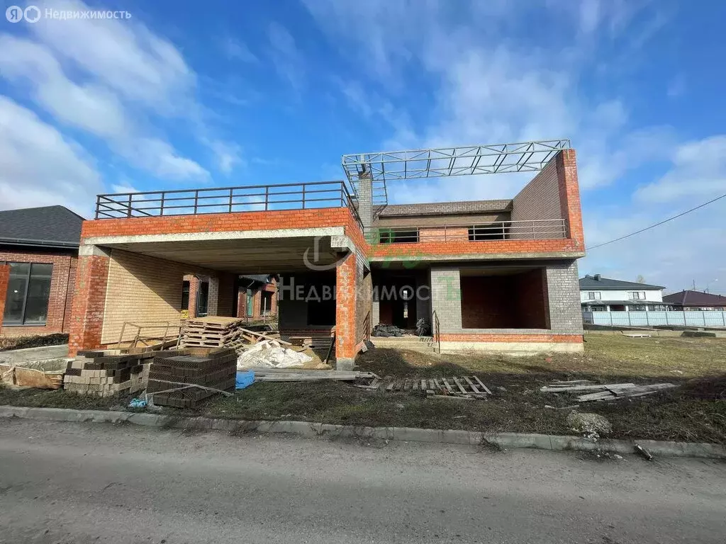 Дом в Ейск, 5-й Лазурный переулок (365 м) - Фото 1