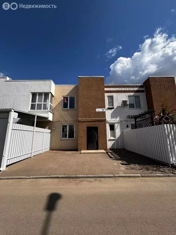 4-комнатная квартира: Краснодар, улица Баха, 10к2 (139.8 м) - Фото 1