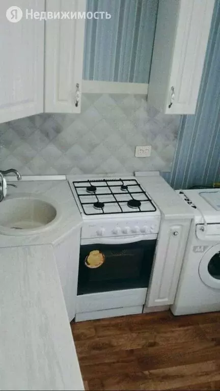 1-комнатная квартира: Волжск, улица Кирова, 2 (32 м) - Фото 0