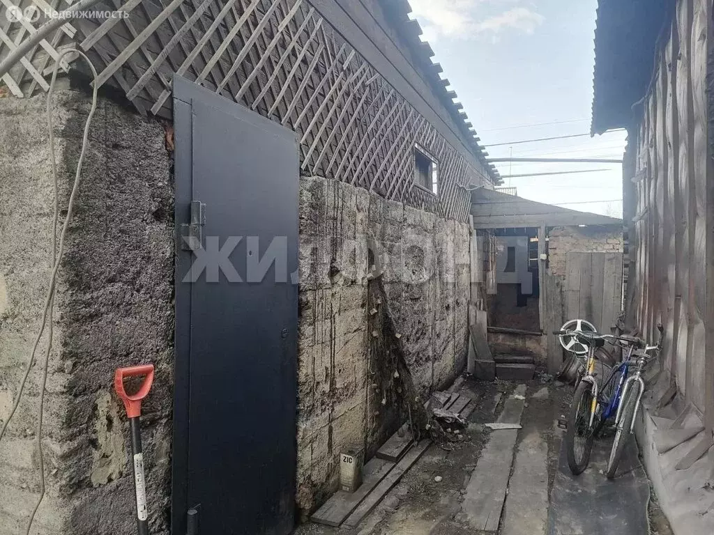 Дом в Кызыл, улица Орджоникидзе (65.3 м) - Фото 1