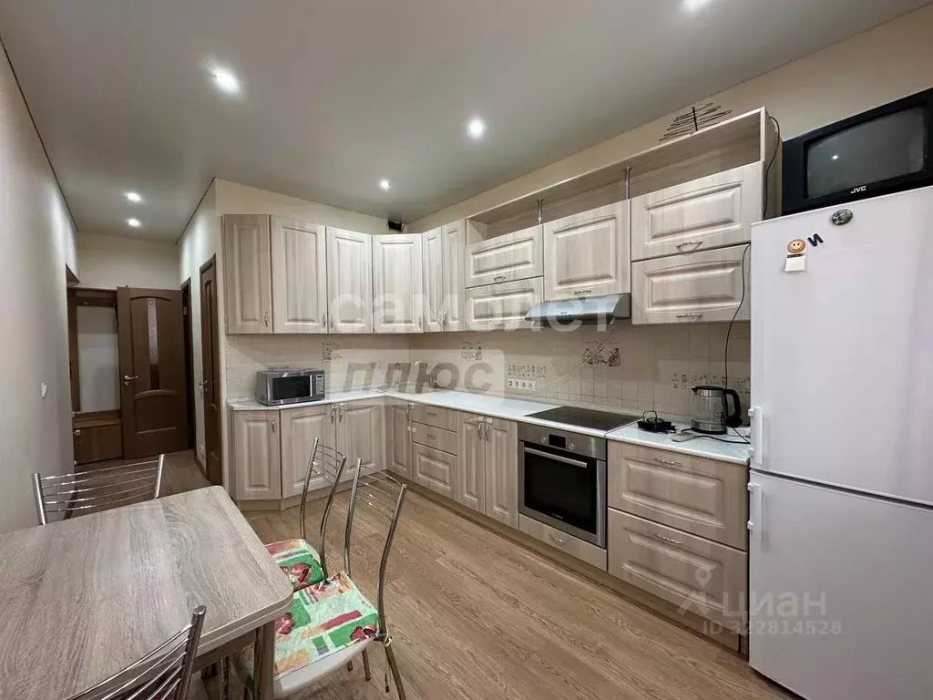 1-к кв. Калужская область, Калуга ул. 65 лет Победы, 41к1 (44.5 м) - Фото 2