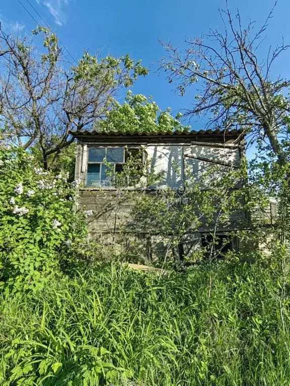 Дом в Волгоградская область, Волгоград ул. Джамбула Джабаева (40 м) - Фото 0
