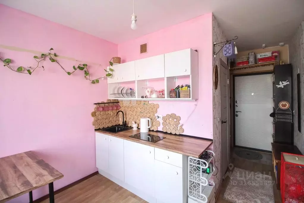 Студия Алтайский край, Барнаул ул. Солнечная Поляна, 94к2 (30.0 м) - Фото 0