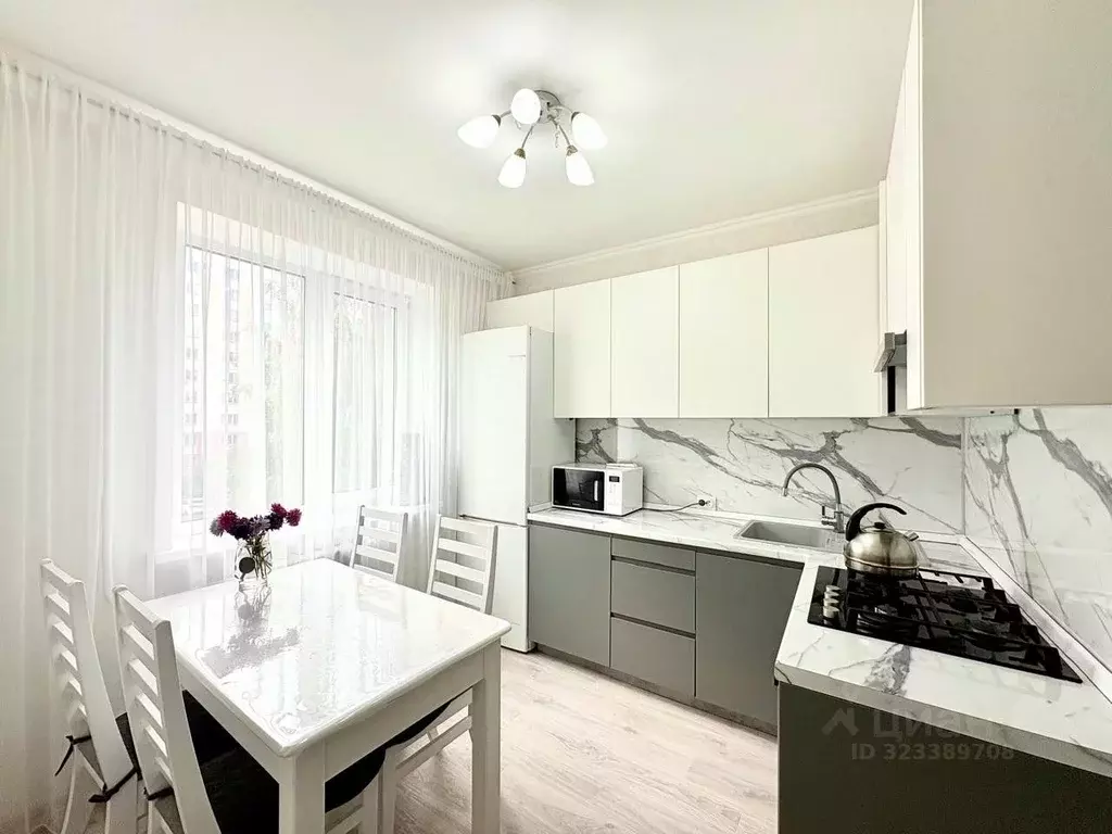 3-к кв. Татарстан, Нижнекамск ул. Рифката Гайнуллина, 16 (74.0 м) - Фото 1