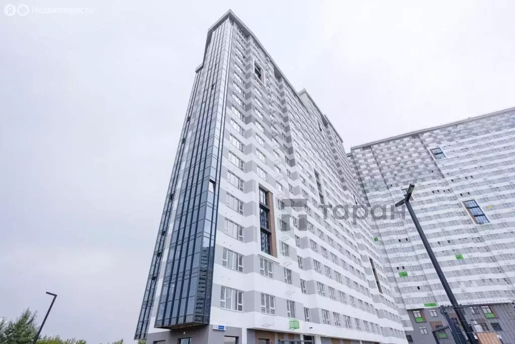 1-комнатная квартира: Челябинск, улица Энгельса, 6 (56.77 м) - Фото 1