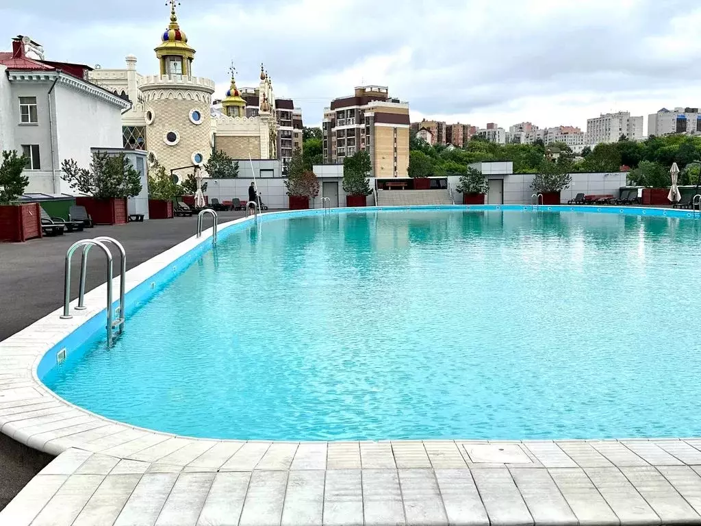 2-к кв. Татарстан, Казань Петербургская ул., 64 (70.0 м) - Фото 0
