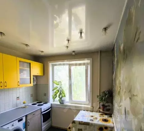 3-к кв. Новосибирская область, Бердск ул. Микрорайон, 6 (57.4 м) - Фото 1