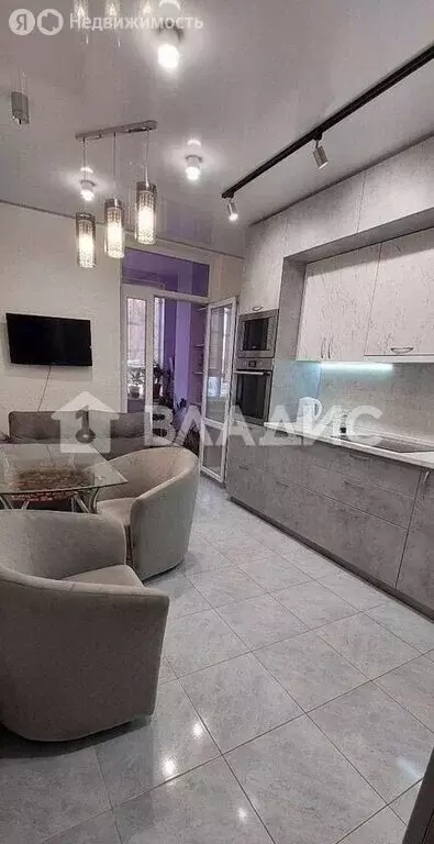 1-комнатная квартира: Белгород, улица Есенина, 9к2 (54.5 м) - Фото 1