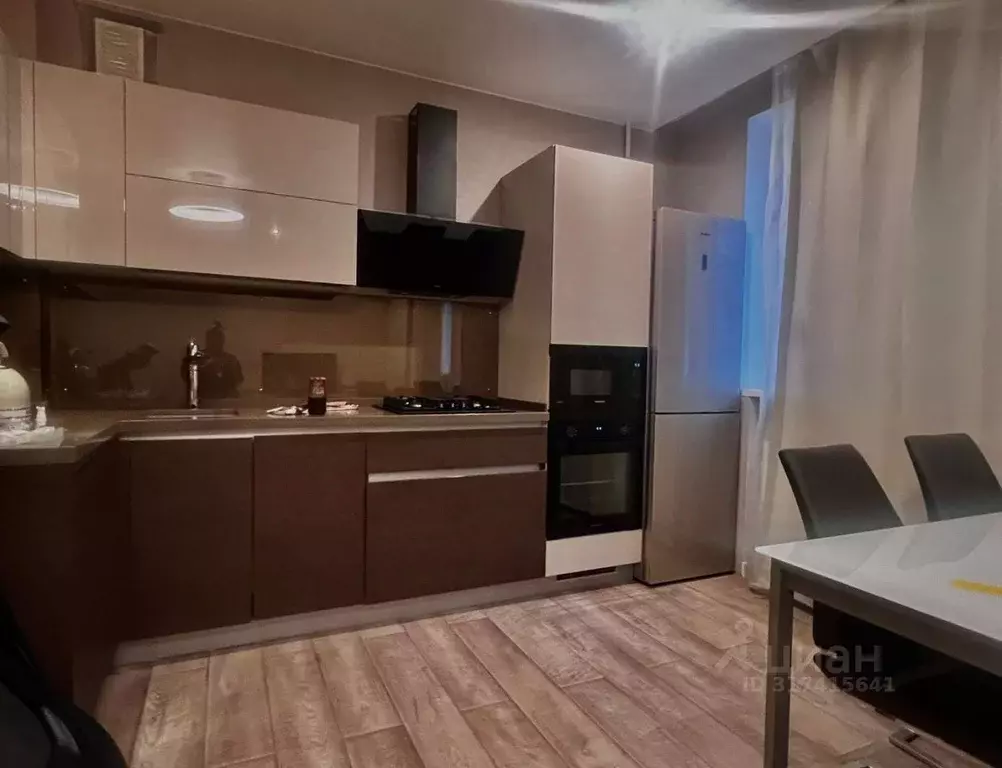 3-к кв. Санкт-Петербург ул. Карташихина, 2/13 (64.0 м) - Фото 0