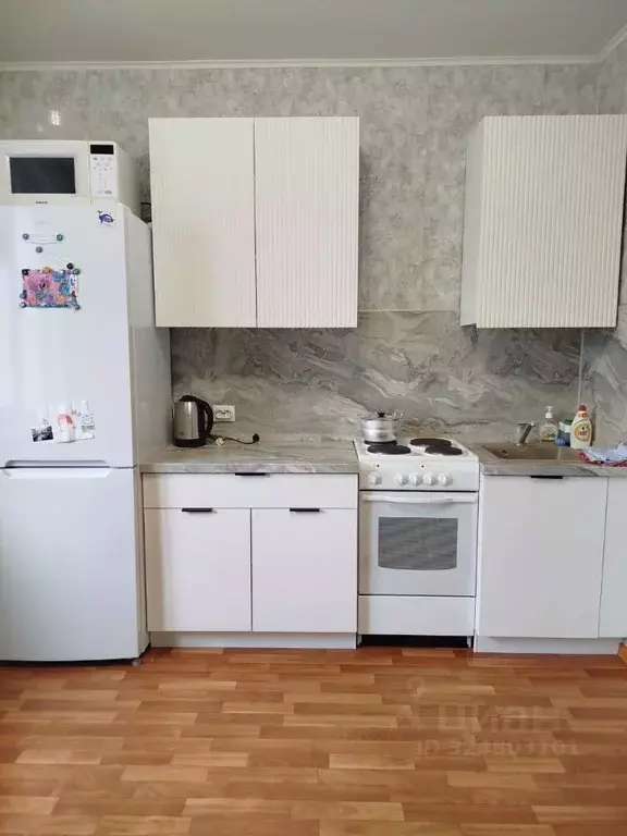 1-к кв. Курская область, Курск просп. Вячеслава Клыкова, 73 (37.5 м) - Фото 1