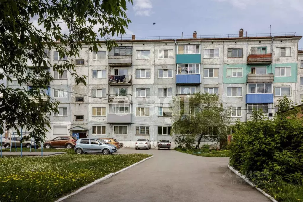 2-к кв. Кемеровская область, Киселевск Краснобродская ул., 1 (50.3 м) - Фото 1