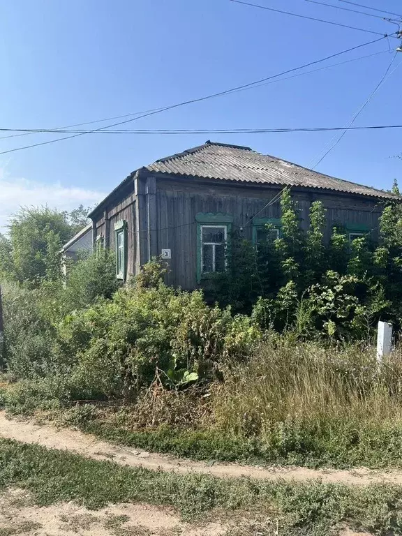 Дом в Саратовская область, Энгельсский район, Красноярское ... - Фото 0