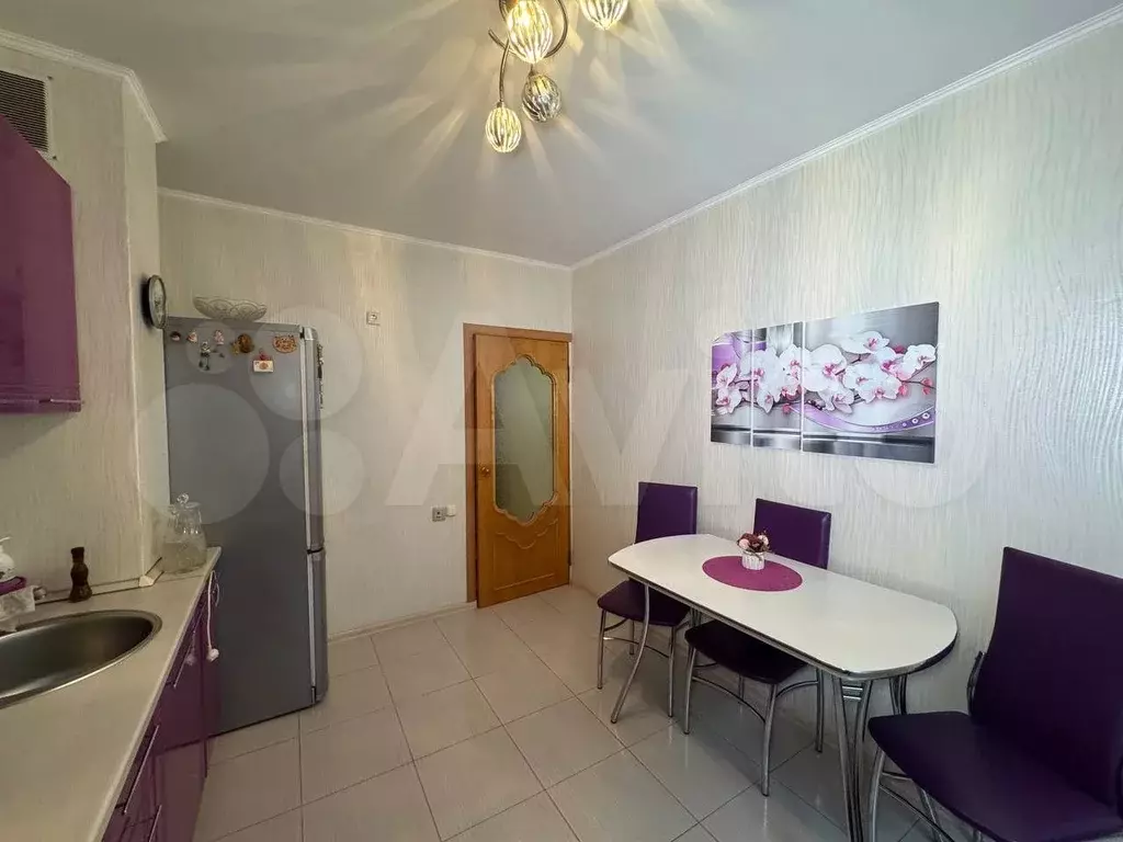 3-к. квартира, 65 м, 1/9 эт. - Фото 0