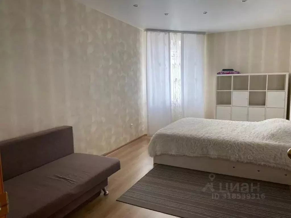 1-к кв. Удмуртия, Ижевск 7-я Подлесная ул., 100к2 (45.0 м) - Фото 1