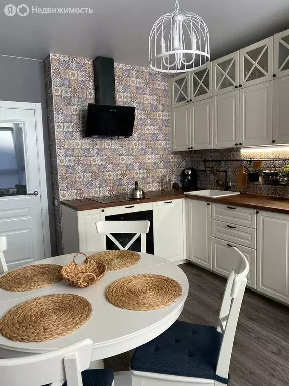 2-комнатная квартира: Анапа, Таманская улица, 121к8 (66 м) - Фото 0
