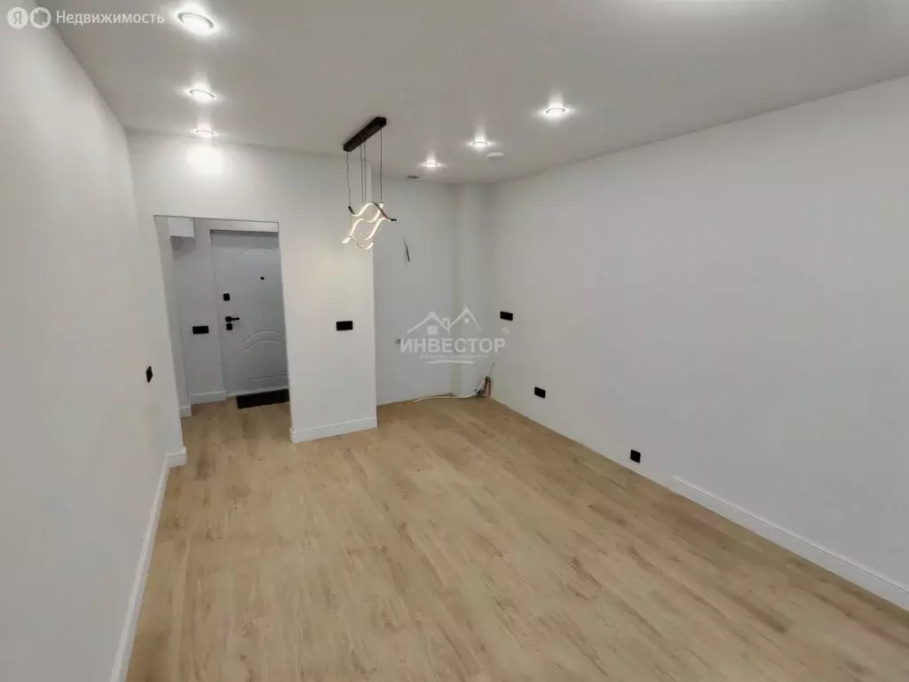 1-комнатная квартира: Челябинск, проспект Ленина, 4Д (40.3 м) - Фото 2