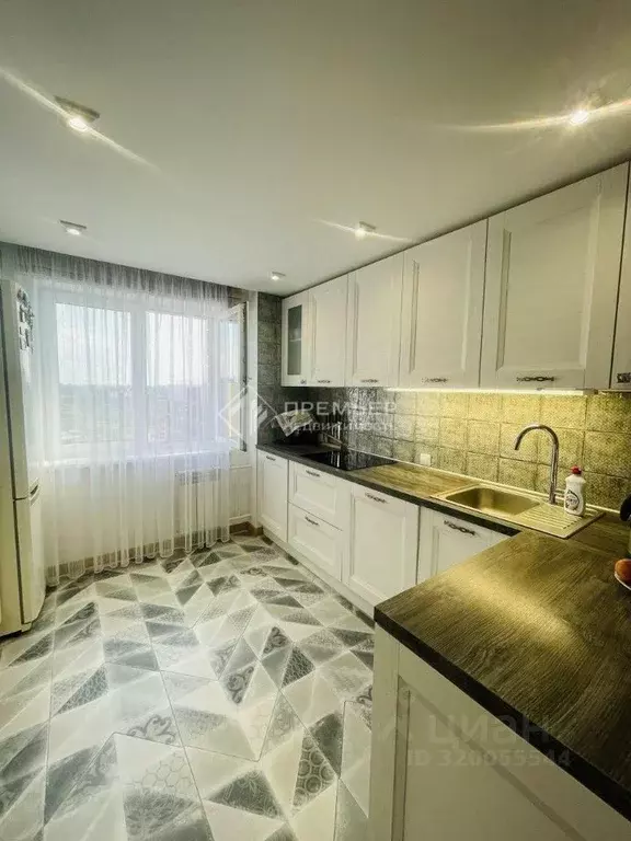 3-к кв. Кировская область, Киров ул. Крупской, 10 (63.0 м) - Фото 1