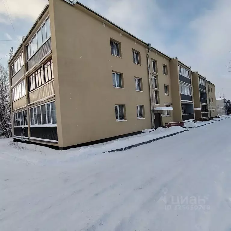 2-к кв. Ленинградская область, Любань Тосненский район, Заводская ул., ... - Фото 1