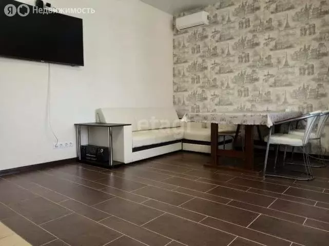 Дом в Ейск, улица Воронцова (242.1 м) - Фото 1