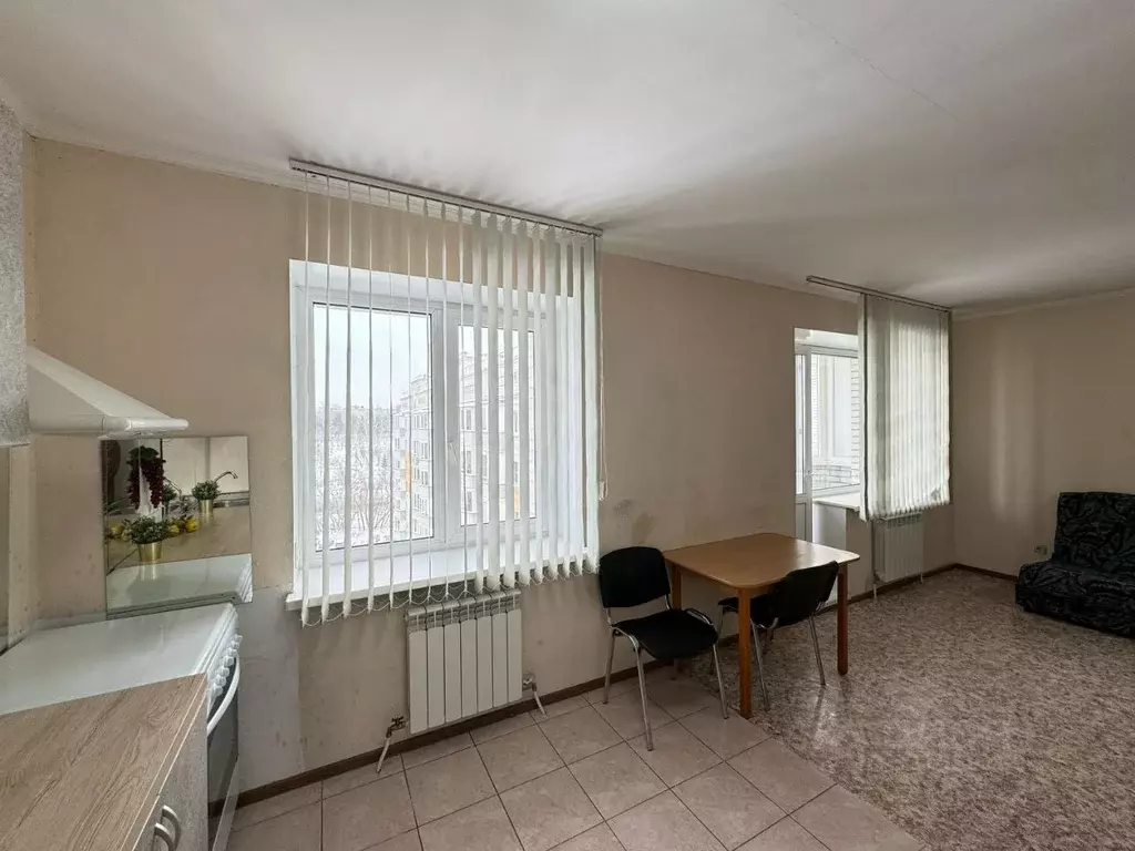 2-к кв. Омская область, Омск Пригородная ул., 5 (67.0 м) - Фото 2