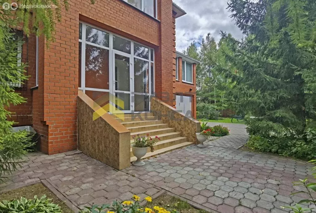 Дом в Омск, 7-я Любинская улица, 24 (385 м) - Фото 1