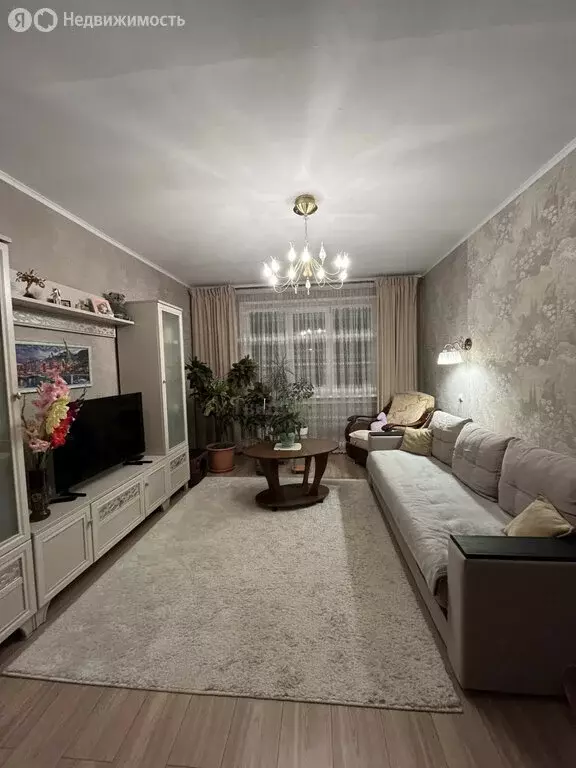 3-комнатная квартира: Тула, улица Металлургов, 45к6 (64 м) - Фото 0