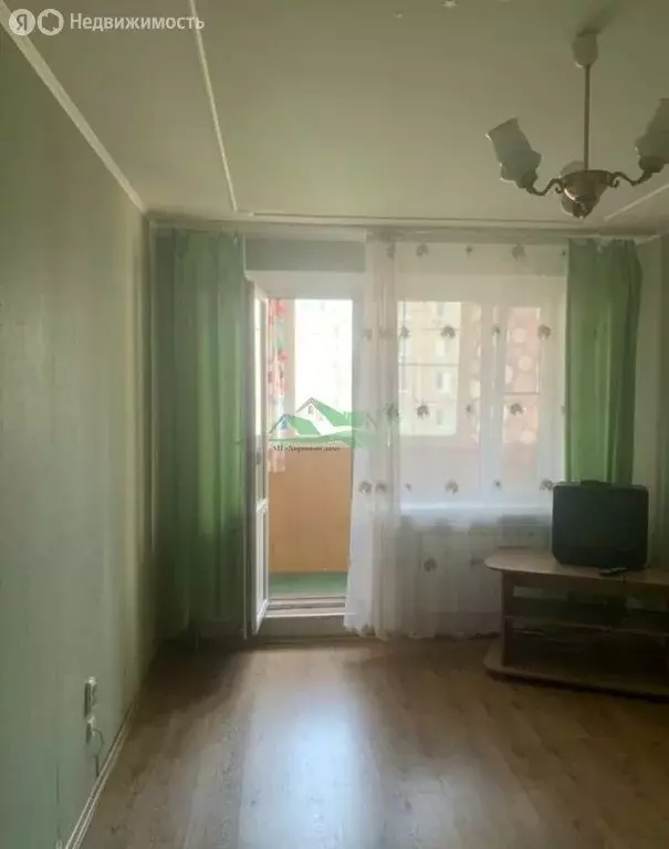 2-комнатная квартира: Белгород, улица Есенина, 24 (60 м) - Фото 1